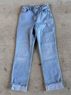 Abercrombie & Fitch “the 90s Ultra High Rise Straight” Jeans Size 2/26